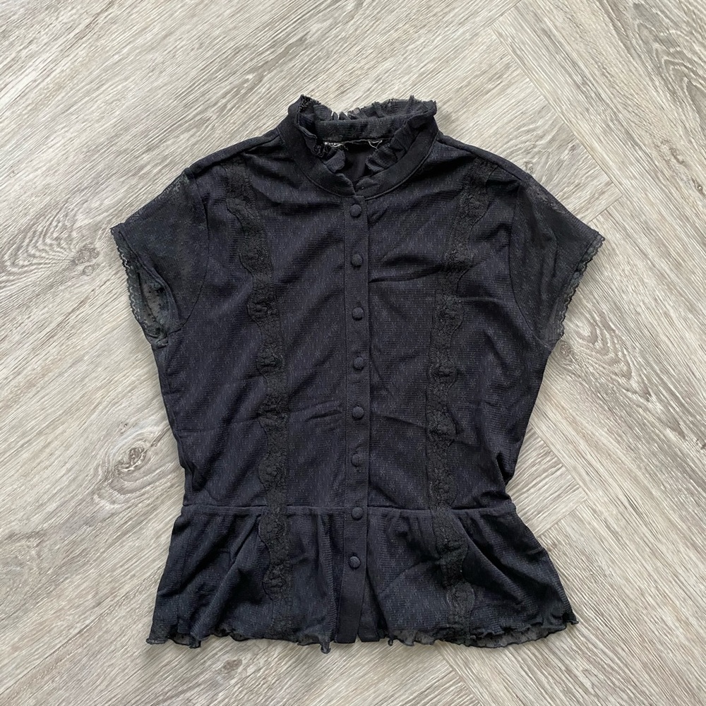 ✨SOLD✨Black Mesh Lace Top